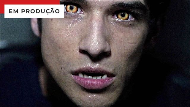 Imagem da notícia Teen Wolf: Filme ganha trailer inédito com retorno de personagem inesperada e fãs enlouquecem na San Diego Comic Con