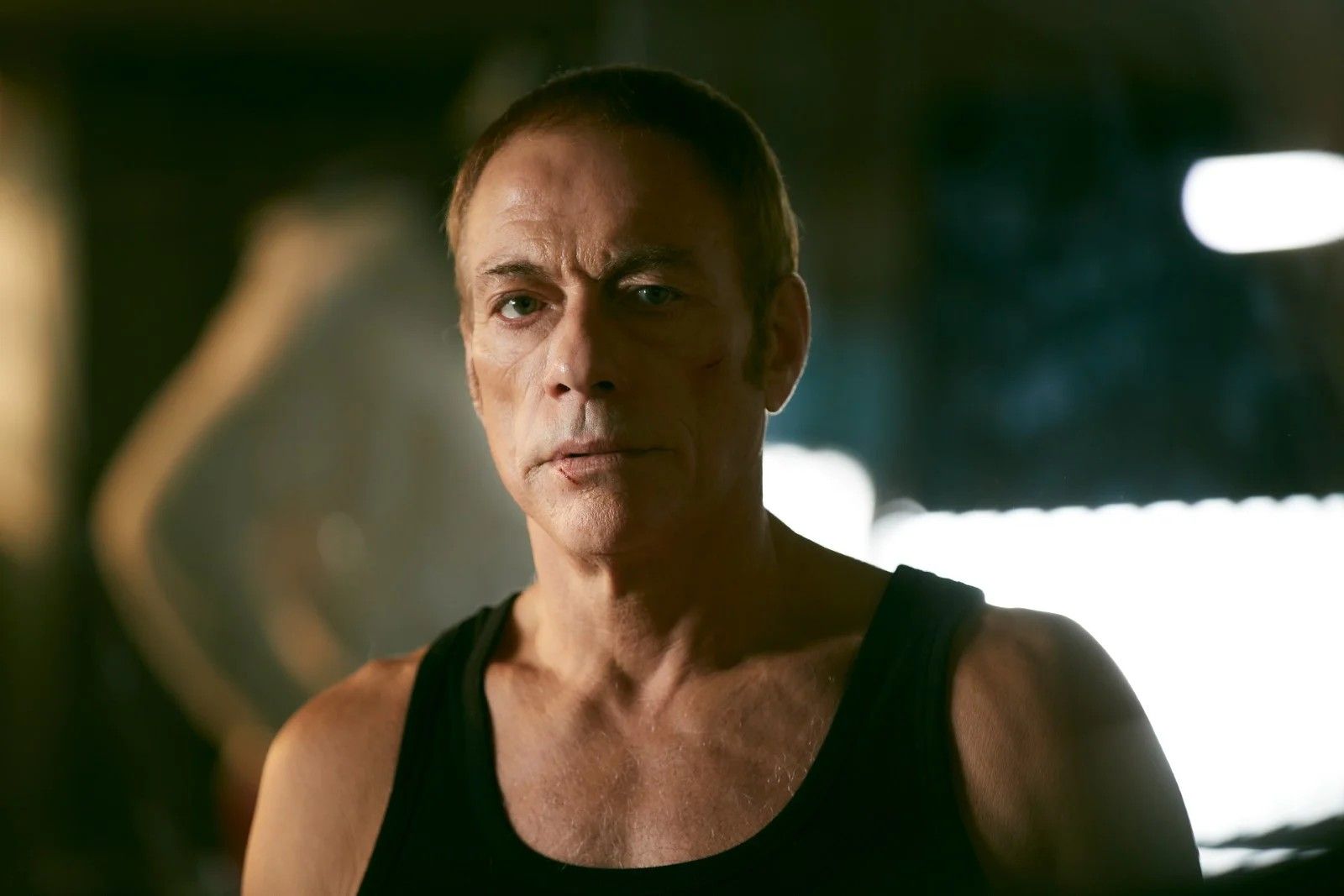 Van Damme no filme O Último Mercenário