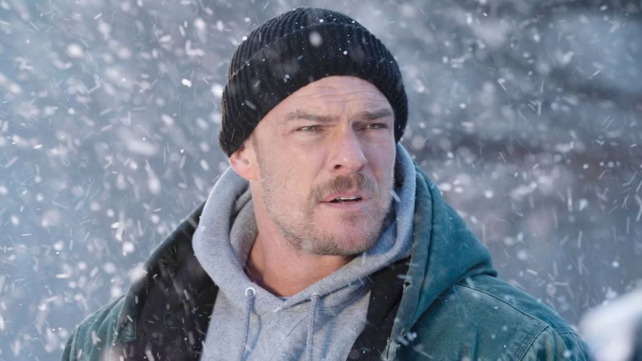 Nem Máquina de Guerra, nem Velozes & Furiosos: O melhor filme de Alan Ritchson é um drama emocionante disponível no streaming