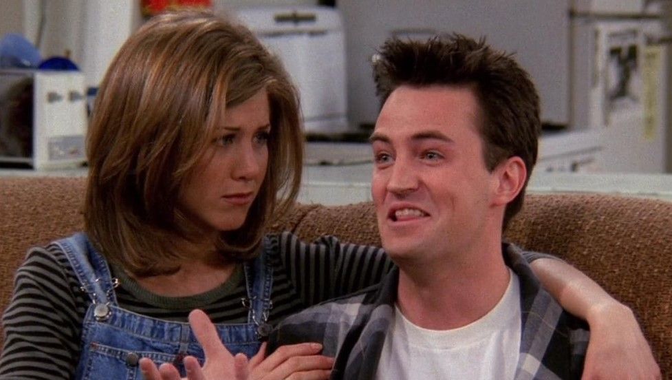 Matthew Perry, O Chandler De Friends, Levou Fora De Colega De Elenco: Paixão Começou Antes Da Série 2 2025 word2
