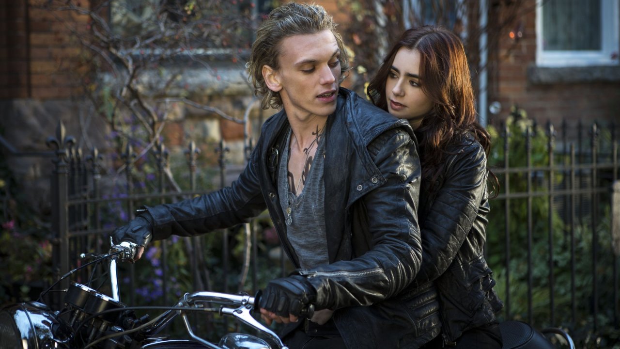 Qui est Cassandre Claire ?  En savoir plus sur la vie de l’auteur de Mortal Instruments – Actus Ciné