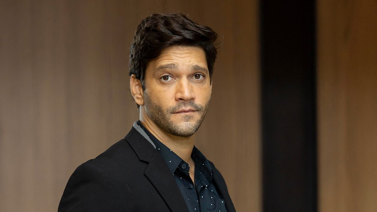 Armando Babaioff é Vanderson em Dona de Mim