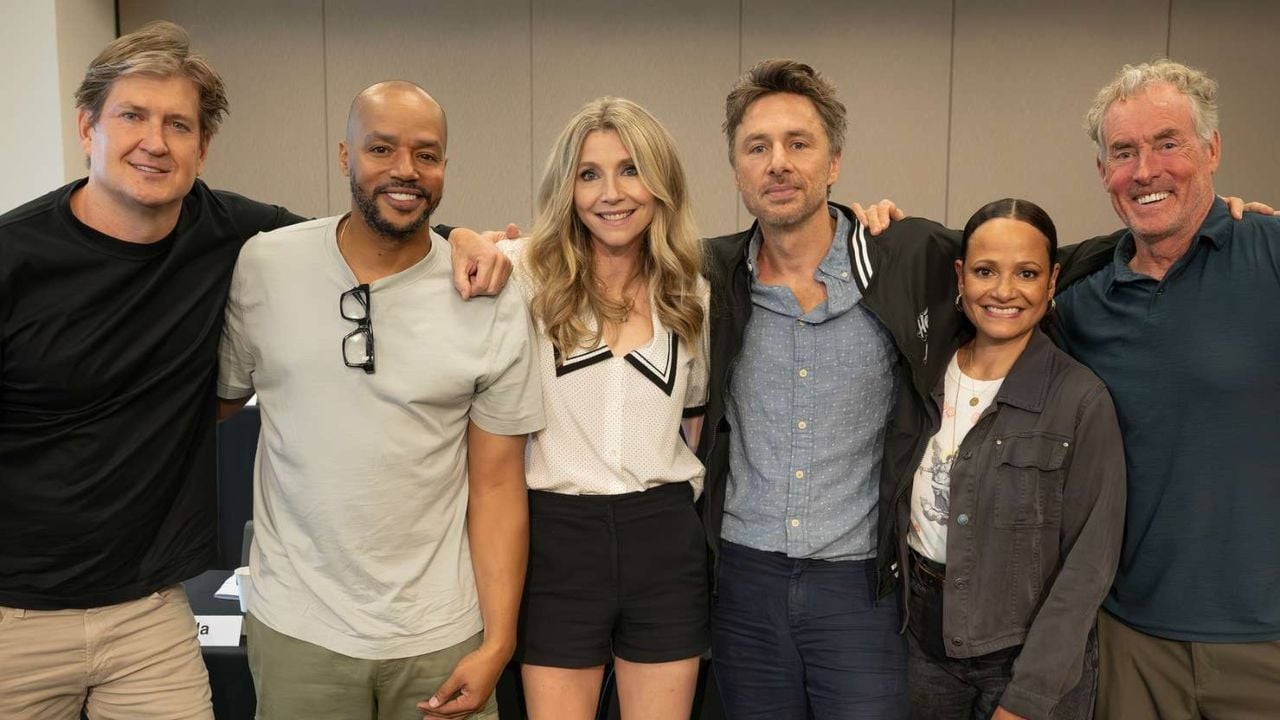Bill Lawrence, Donald Faison, Sarah Chalke, Zach Braff, Judy Reyes e John C. McGinley