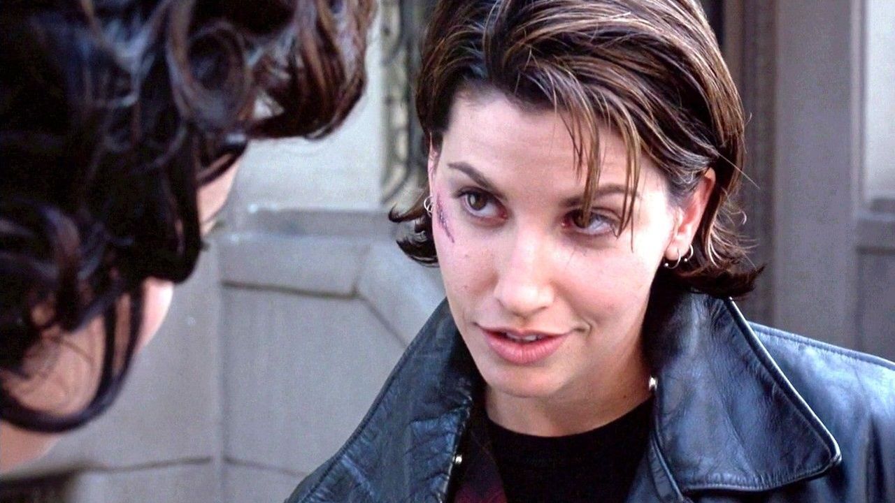 Gina Gershon em Ligadas pelo Desejo