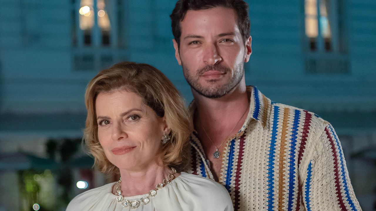 Walter (Leandro Lima) e Odete Roitman (Debora Bloch)