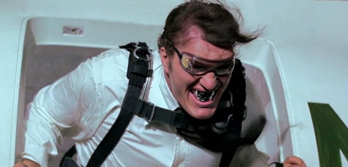 007 - Contra o Foguete da Morte