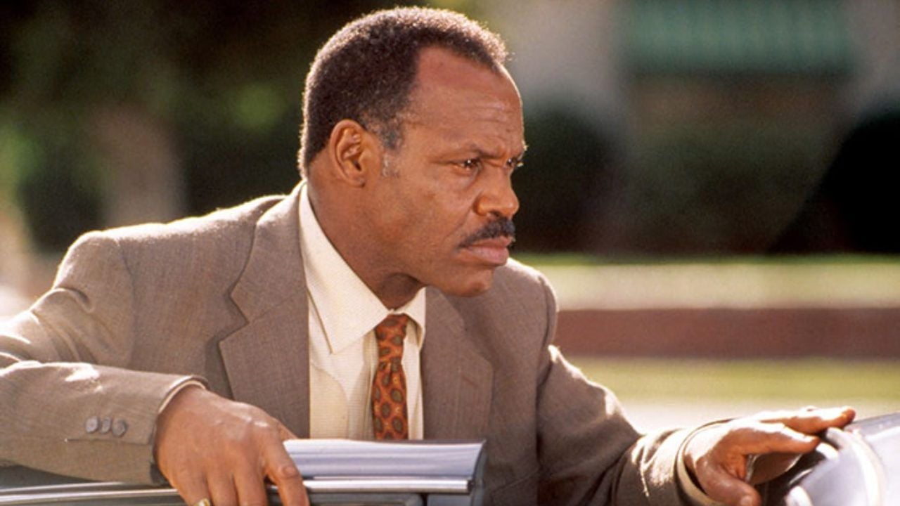 Danny Glover como Roger Murtaugh