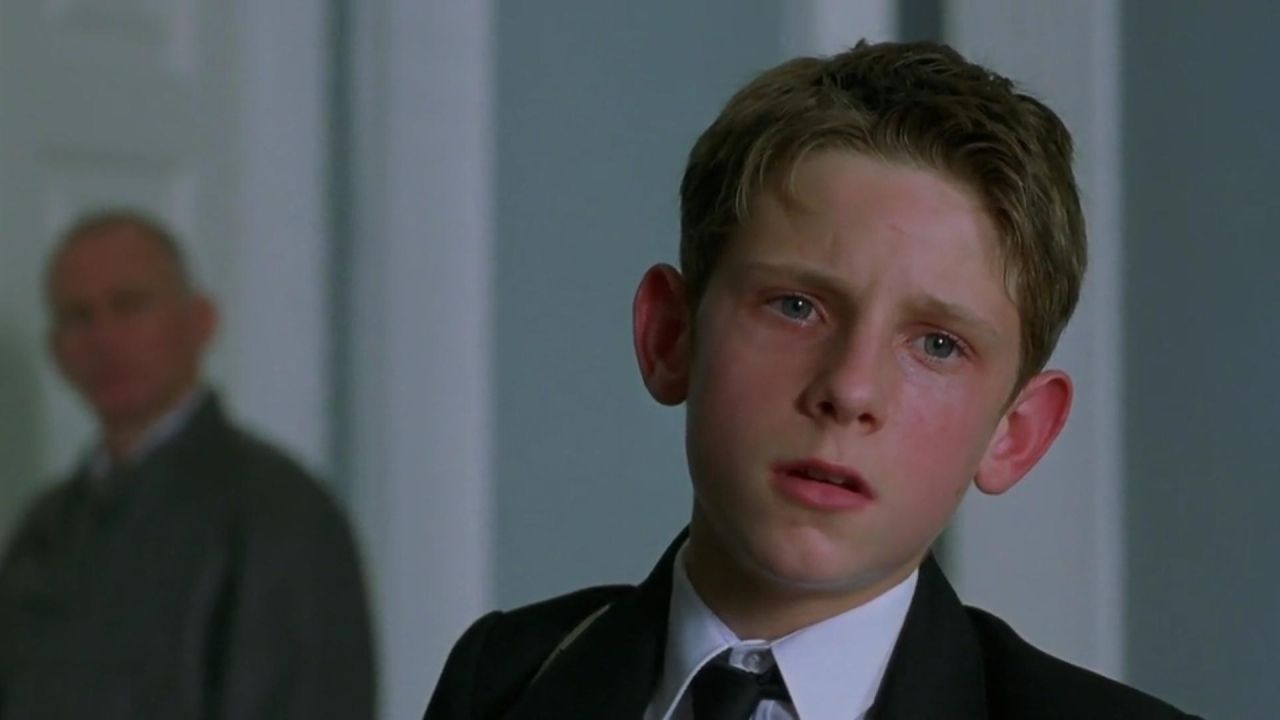 Apesar de ser britânico e ter olhos claros, Jamie Bell era velho para o papel.