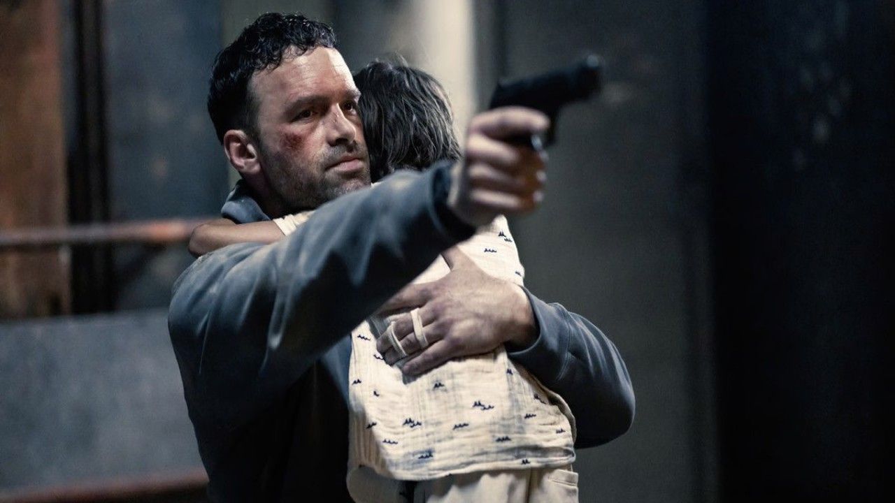 Alban Lenoir em cena de Agente Infiltrado.