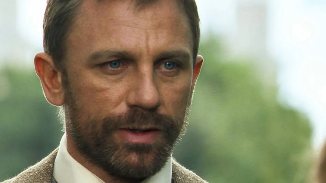 Daniel Craig