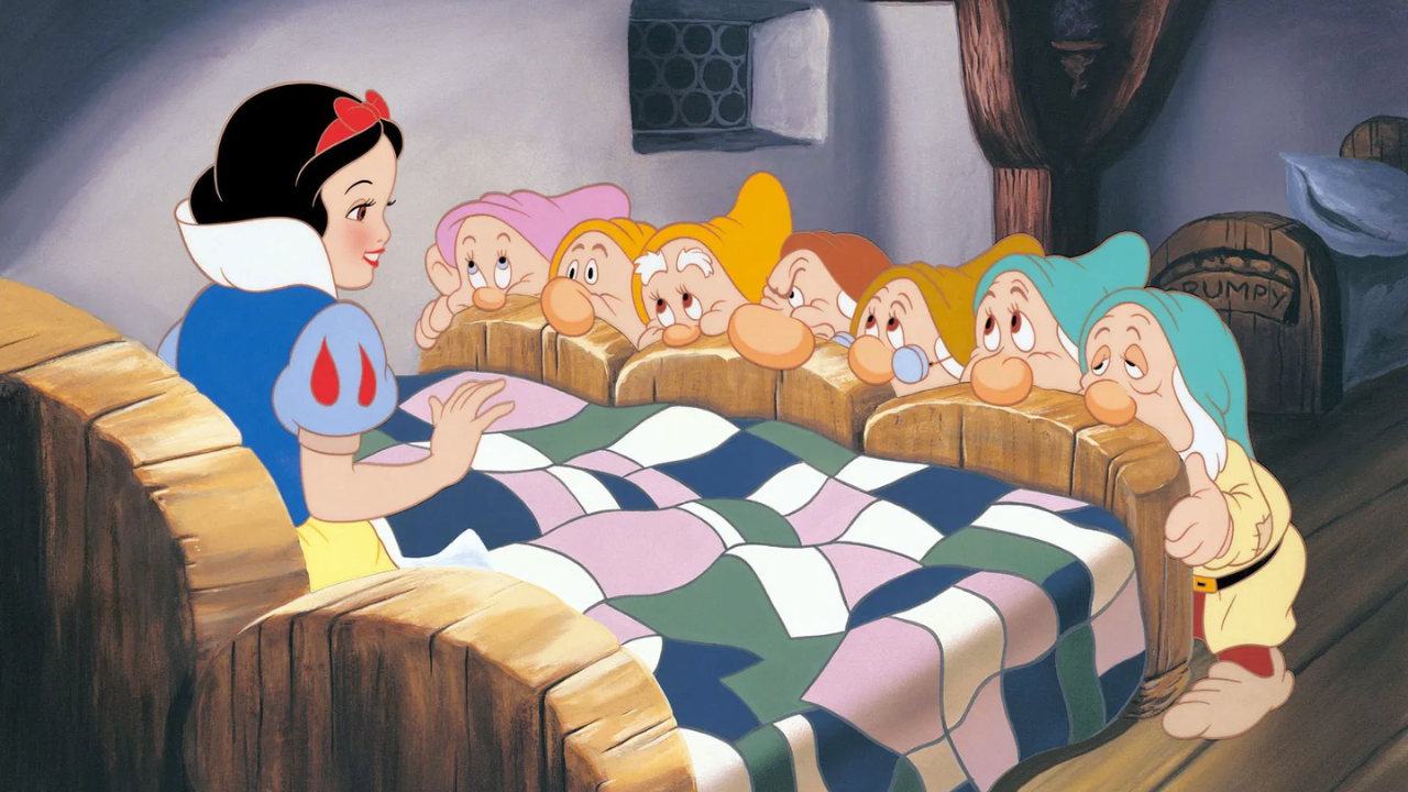 Cena de Branca de Neve e os Sete Anões.