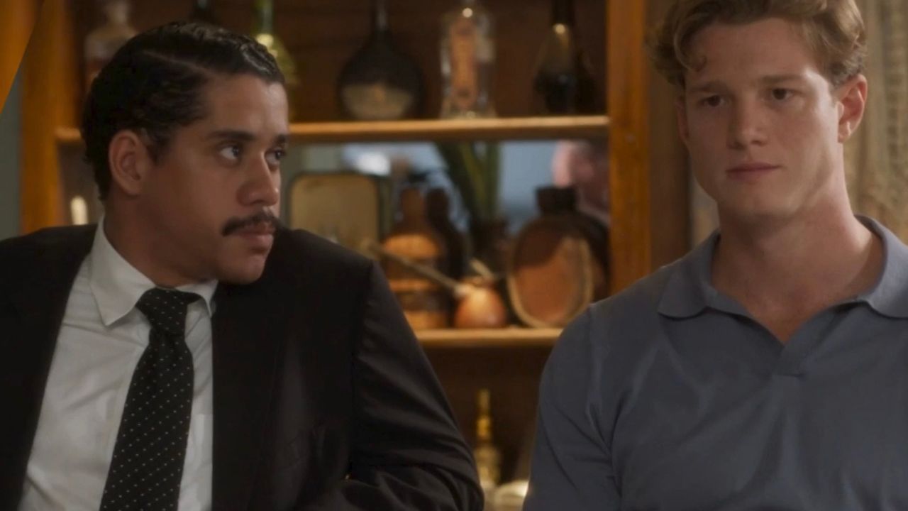 Para se reaproximar de Beatriz, Basílio pede desculpas a Beto