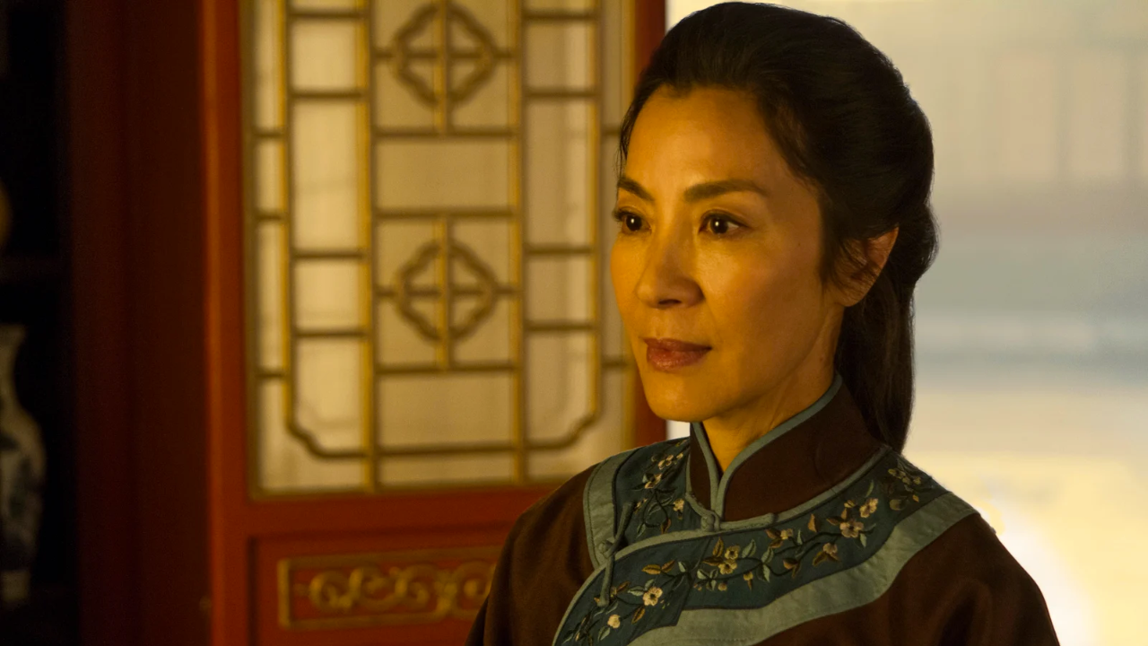 Michelle Yeoh em cena de O Tigre e o Dragão.