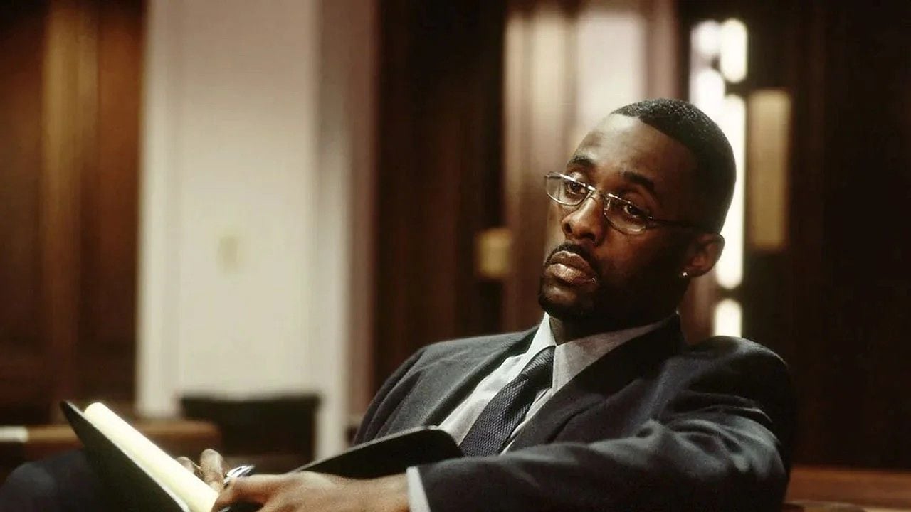 Idris Elba em A Escuta