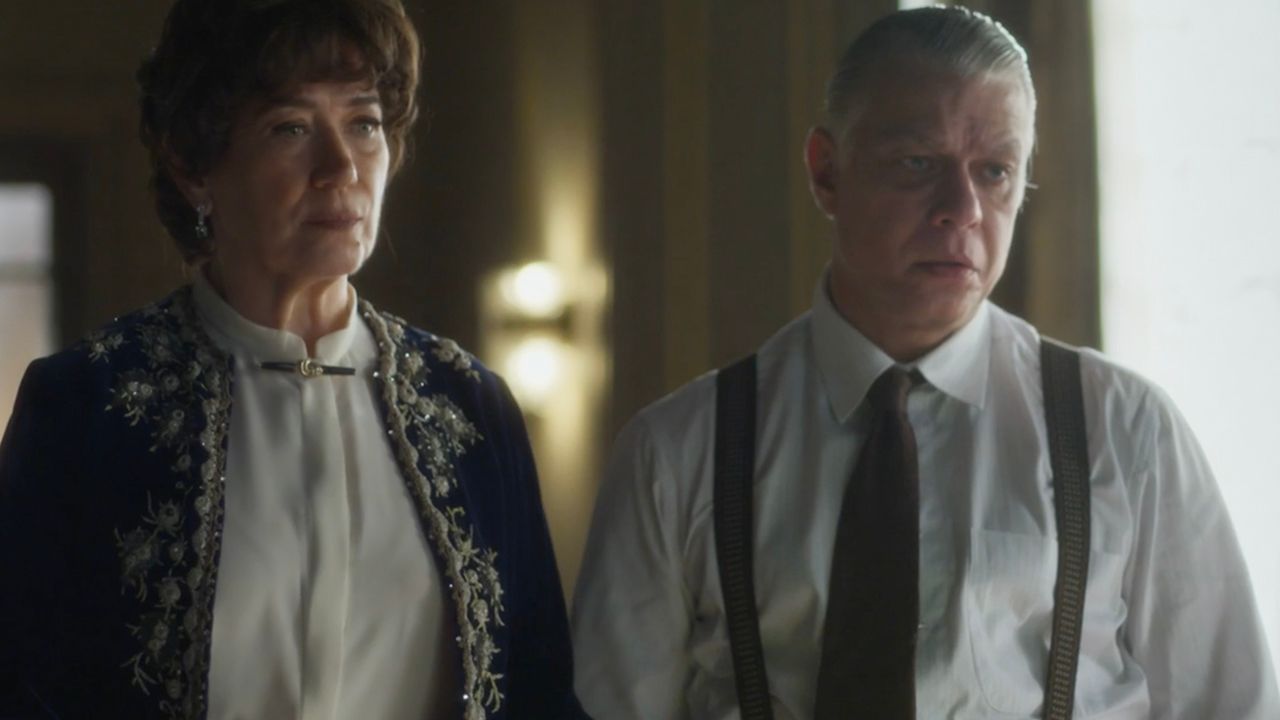 Juliano e Maristela descobrem que Beatriz é filha de Clarice