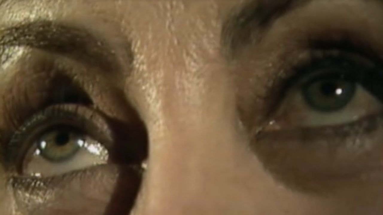 Primeira cena de Odete Roitman em Vale Tudo é apenas em close