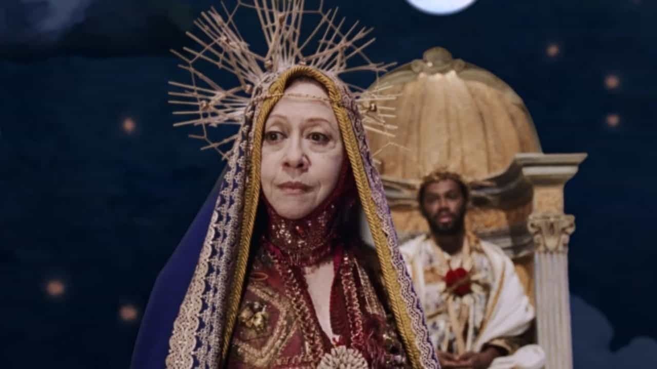 Fernanda Montenegro como Nossa Senhora.
