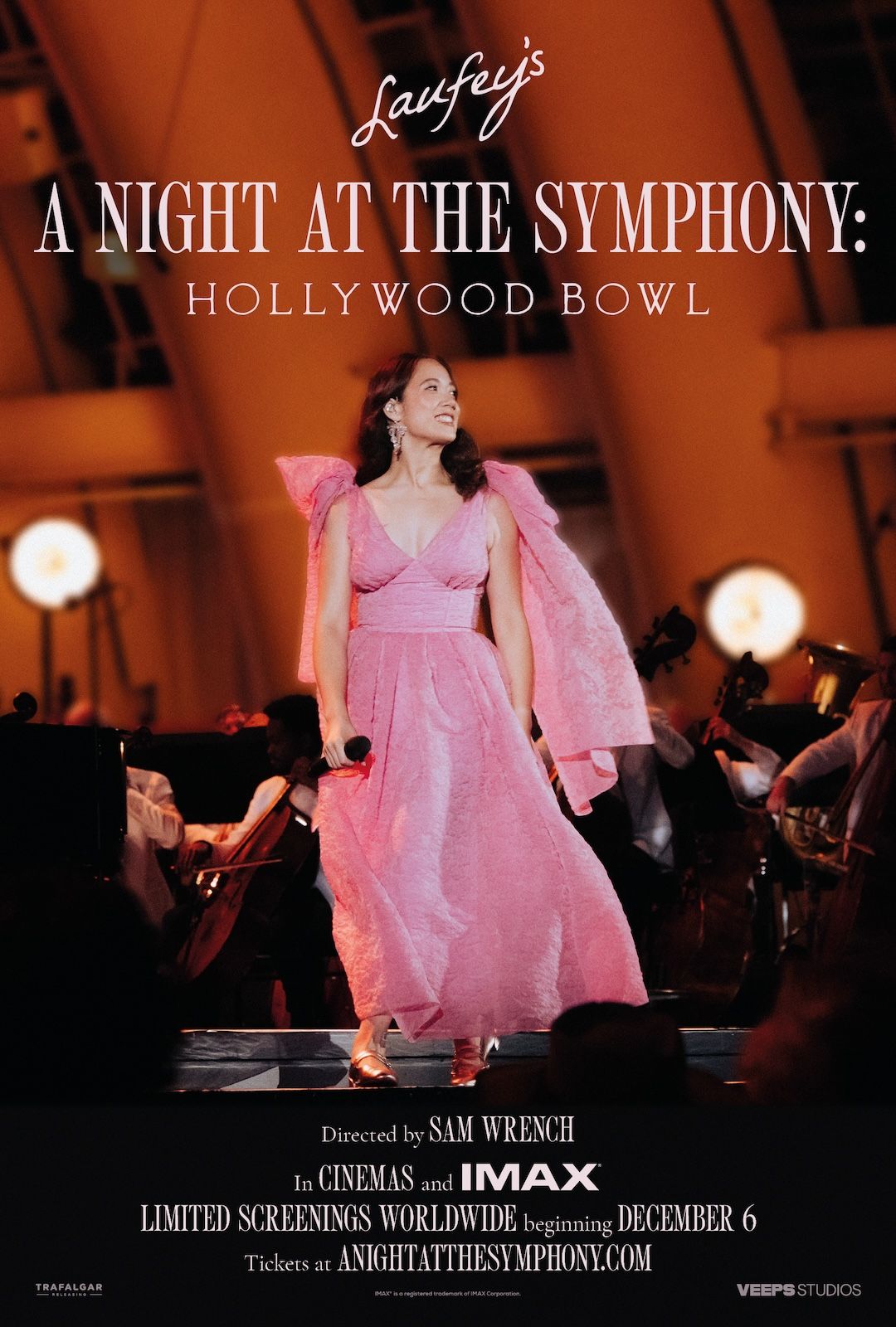Laufey's A Night at the Symphony: Hollywood Bowl - AdoroCinema