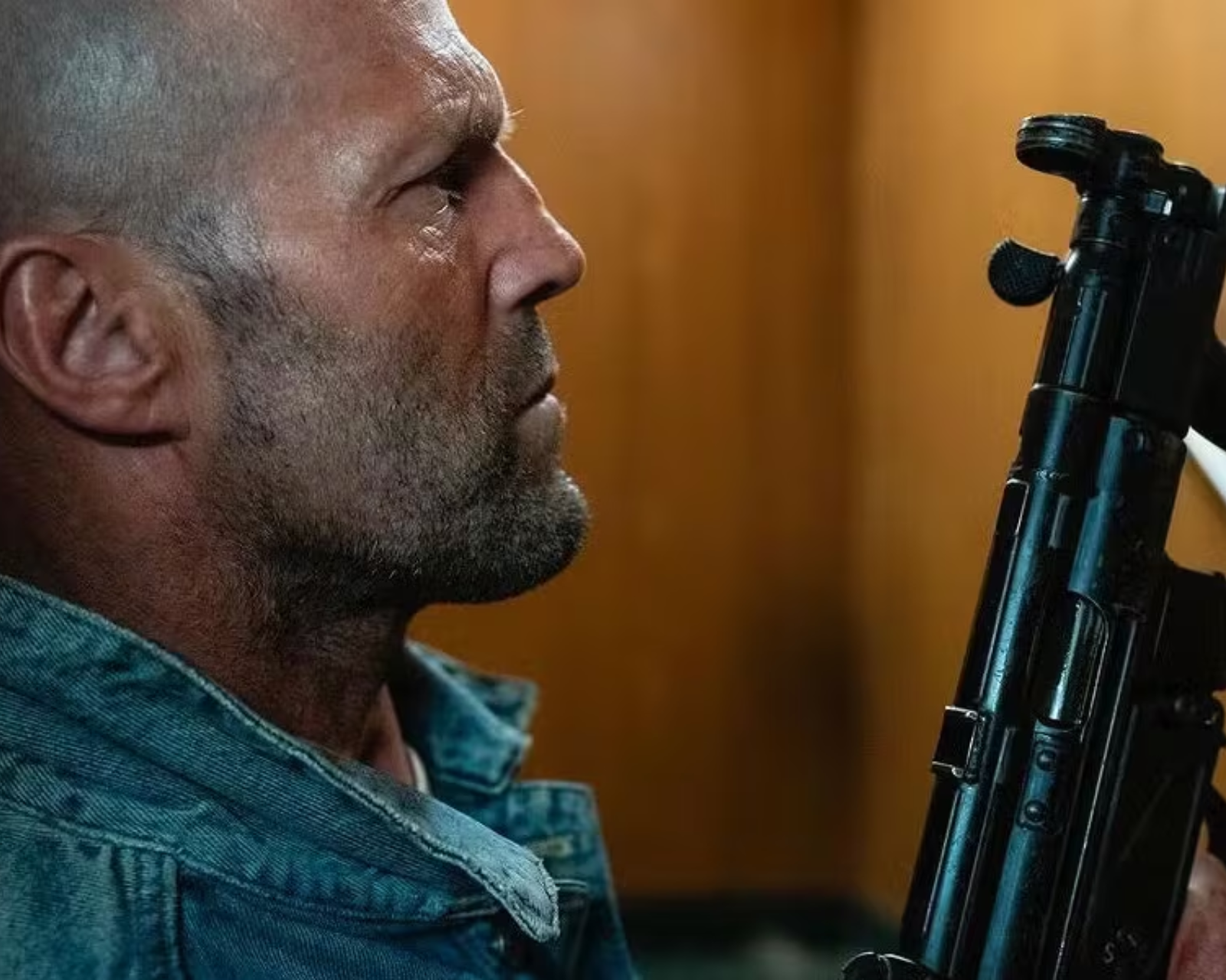Jason Statham apresenta o impressionante trailer de seu novo thriller ...