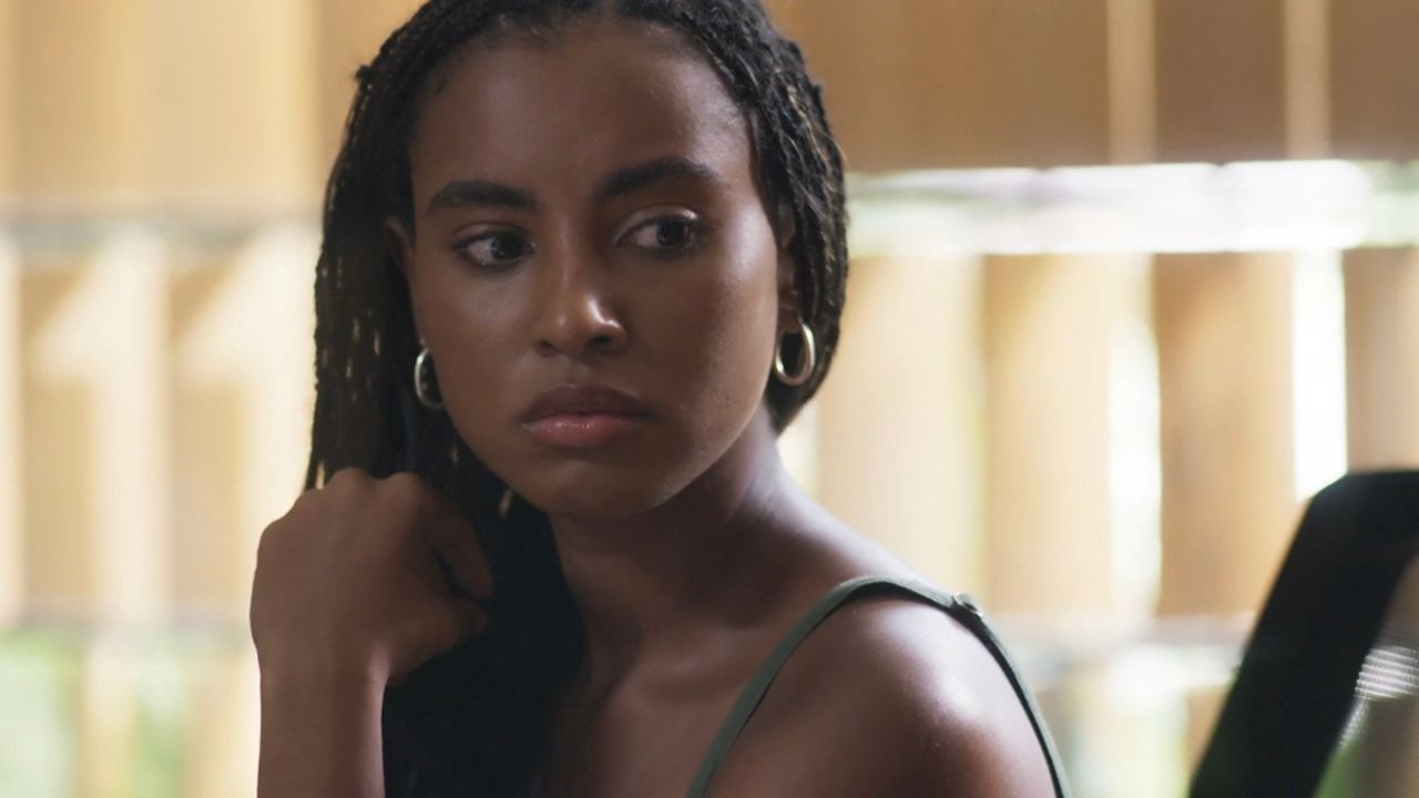 Viola confronta Mércia pelo sumiço de Volney