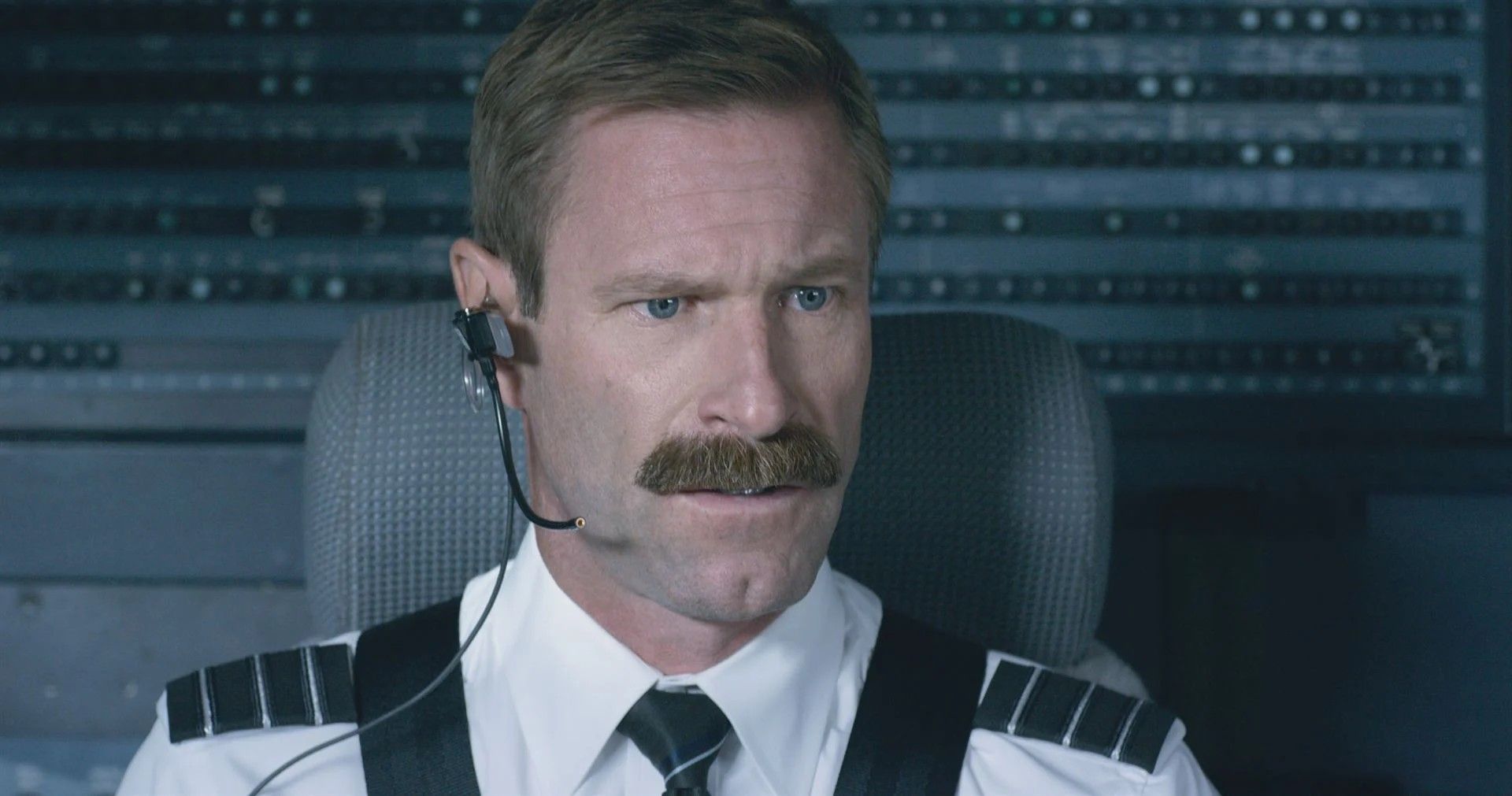 Aaron Eckhart em Sully - O Herói do Rio Hudson