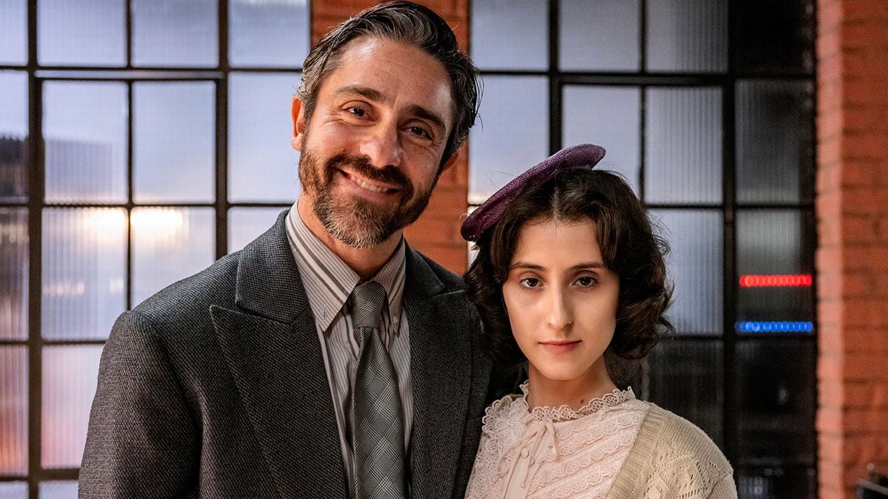 Nelson (Felipe Abib) e Mariana (Carol Romano)