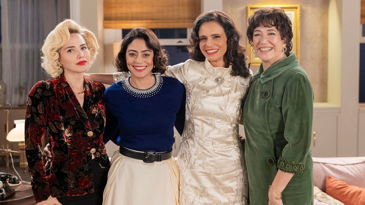  Zélia(Leticia Colin), Clarice (Carol Castro), Violeta (Malu Galli) e Maristela (Lilia Cabral)