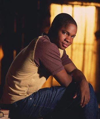 Smallville : Fotos Sam Jones III - 323 no 688 - AdoroCinema