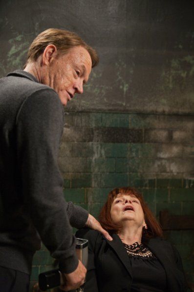 Foto de Blair Brown - Fringe : Fotos Blair Brown, Jared Harris - Foto 7 ...