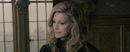 Michelle Pfeiffer negocia para filme de máfia dirigido por Luc Besson