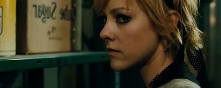 Sequência de Jogos Vorazes contrata atriz de Sucker Punch