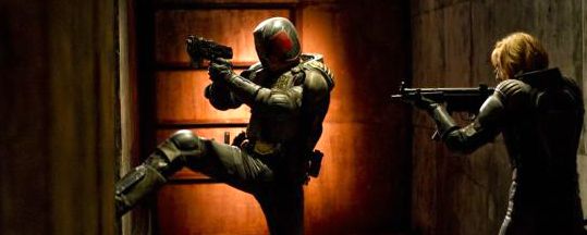 Dredd divulga 12 novas fotos e trailer legendado