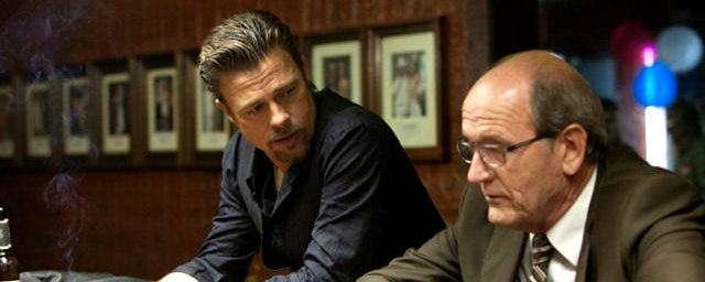 Brad Pitt enfrenta assassinos internacionais no trailer divertido