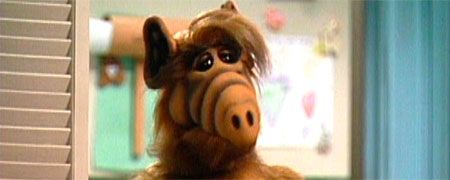 Produtor de Os Smurfs prepara filme do Alf, o ETeimoso