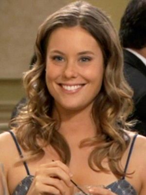 Ashley Williams - AdoroCinema