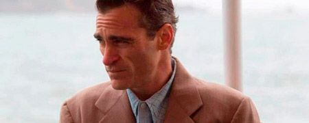 Joaquin Phoenix queima o filme no Festival de Veneza