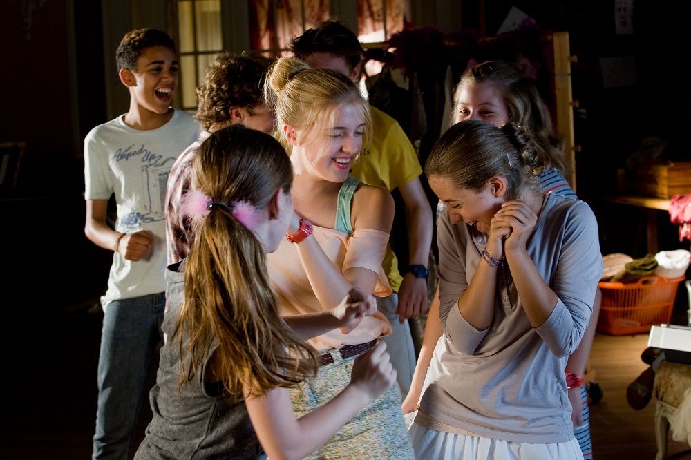 Filme Hanni & Nanni 3 Online Dublado Ano de 2013 Filmes Online Dublado Filme Hanni & Nanni 3 Online Dublado Ano de 2013 Filmes Online Dublado