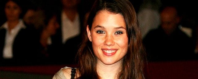 Exclusivo: Astrid Berges-Frisbey fala sobre A Filha do Pai, Piratas do Caribe e novos projetos