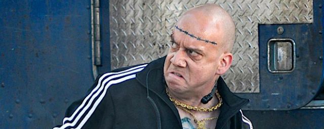 Veja Paul Giamatti como Rino em novas imagens de O Espetacular Homem-Aranha 2