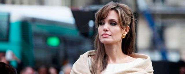 Angelina Jolie passa por mastectomia dupla para prevenir câncer de mama