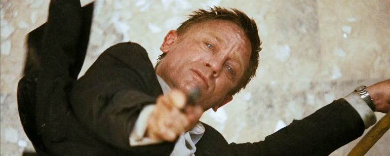 007 Contra Spectre: Daniel Craig se machuca e passa por cirurgia