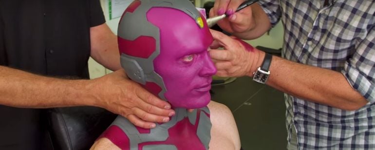 Vídeo mostra como foi feita a maquiagem do Visão em Vingadores: Era de Ultron