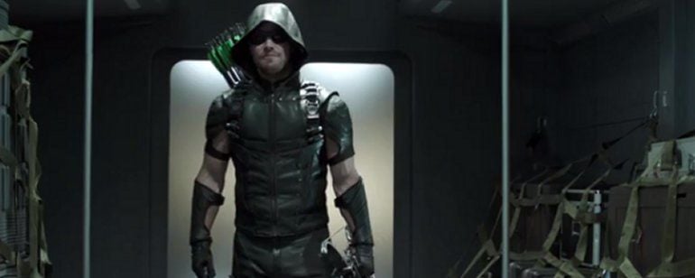 Trailer da 4ª temporada de Arrow traz novo vilão e muitos super-heróis