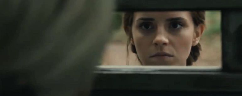 Emma Watson vai até o inferno para reencontrar o amado no primeiro trailer de Colonia