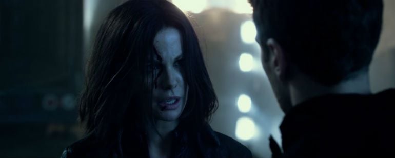 Exclusivo: Theo James pede a ajuda de Kate Beckinsale em cena legendada de Anjos da Noite - Guerras de Sangue