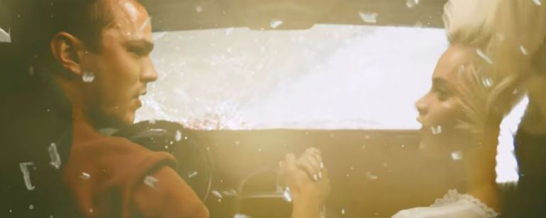 Nicholas Hoult dirige loucamente para salvar a vida de Felicity Jones no trailer de Collide
