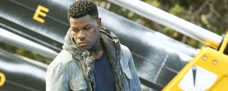 John Boyega revela nova imagem de Círculo de Fogo 2