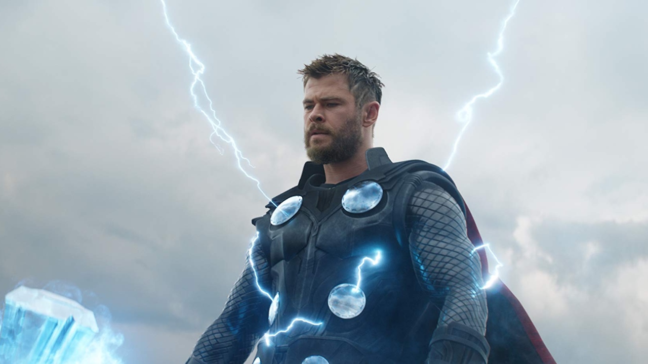 Chris Hemsworth anuncia fim das filmagens de Thor: Love and Thunder