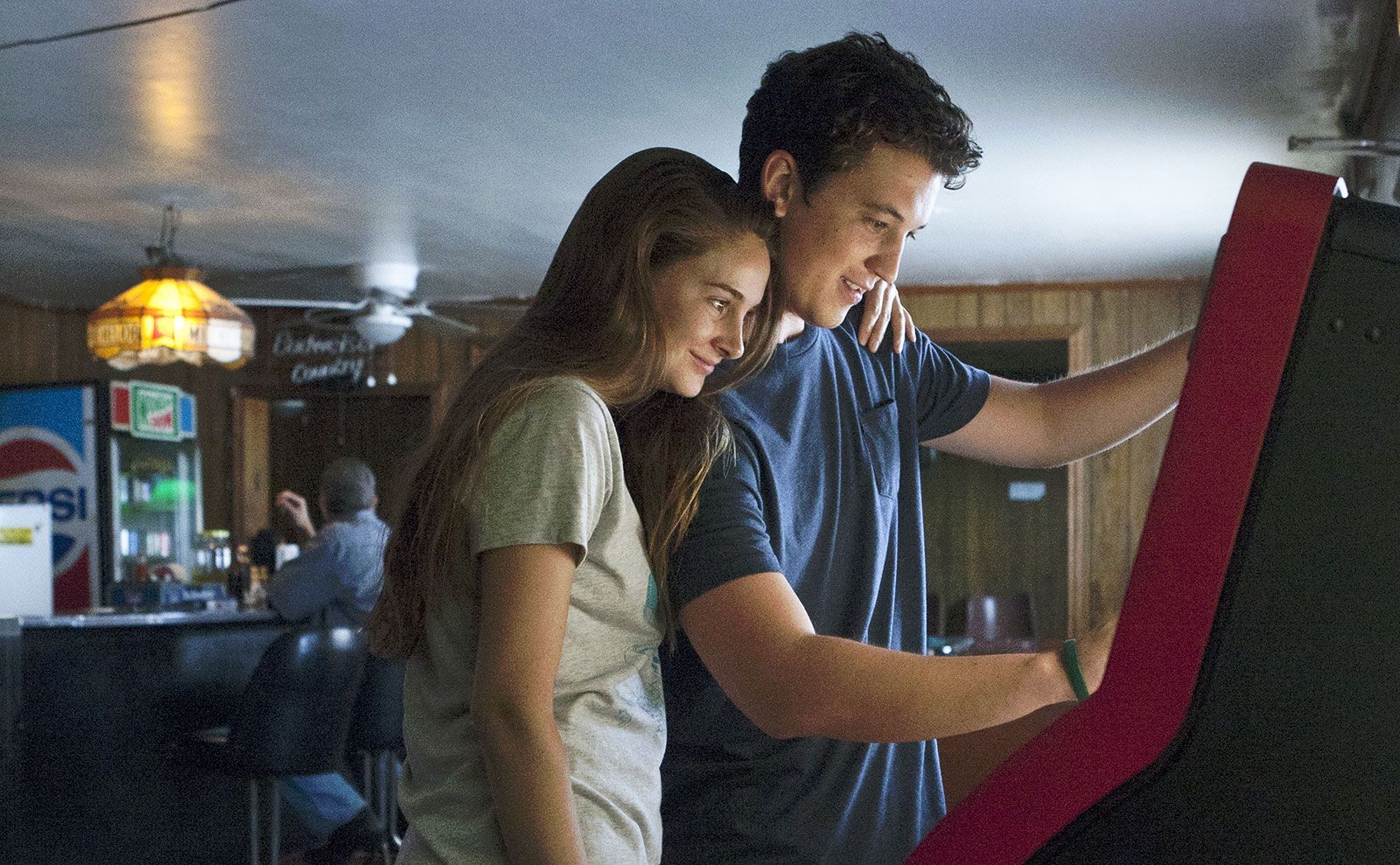 Foto de Shailene Woodley - O Maravilhoso Agora : Foto Miles Teller, Shailene Woodley - AdoroCinema
