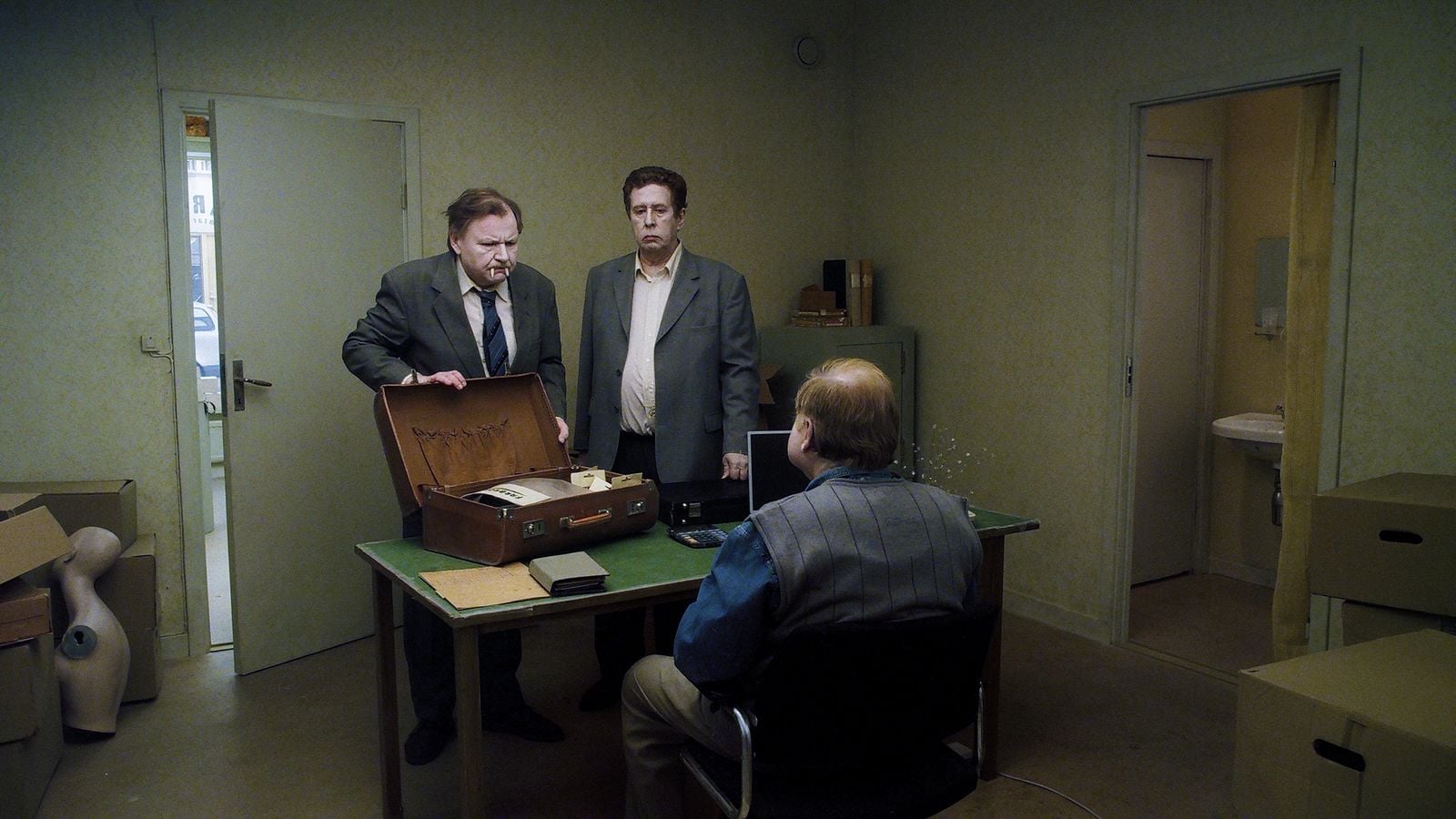 Filme Um Pombo Pousou num Galho